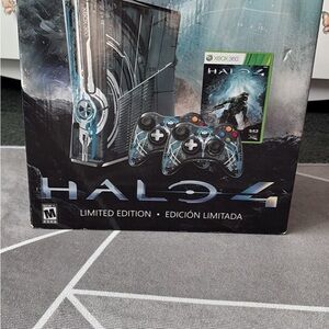 360 Halo 4 Limited Edition Console Bundle - Blue/Black NIB Xbox 360